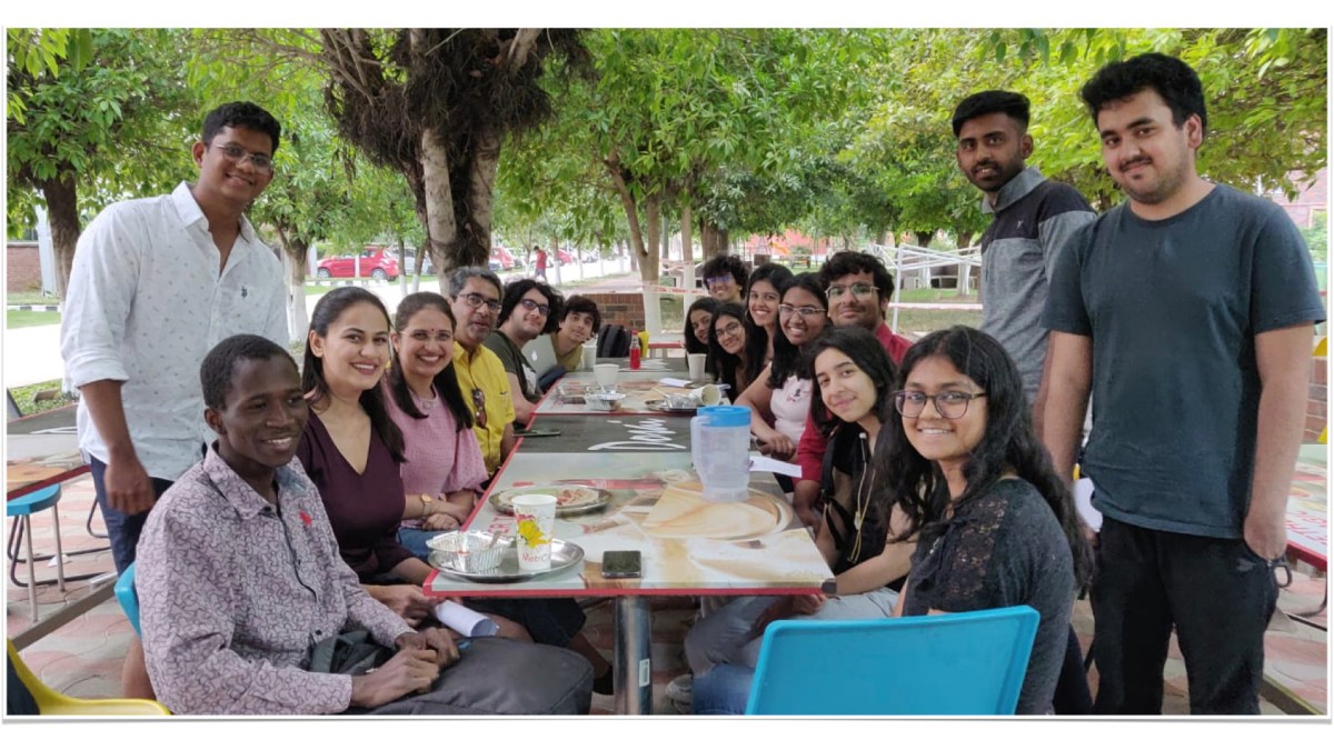 A Linear algebra&nbsp;story.